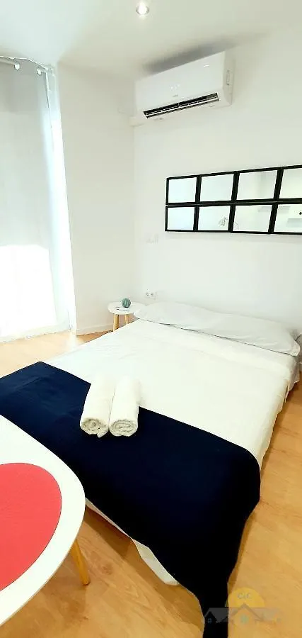 Apartamento Estudio -Los Maites 2- Vistas al Mar - Benalmádena España